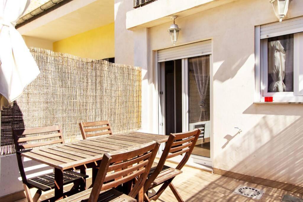 Apartamento Con Terraza Privada Cerca De La Playa Valencia Kültér fotó